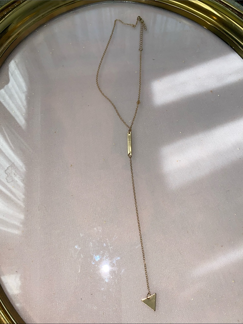 Necklace gold tone